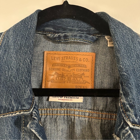 Levi’s 90s Denim Trucker Jacket in Mayze - Picture 3 of 12